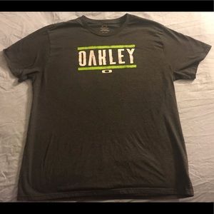 Oakley tee